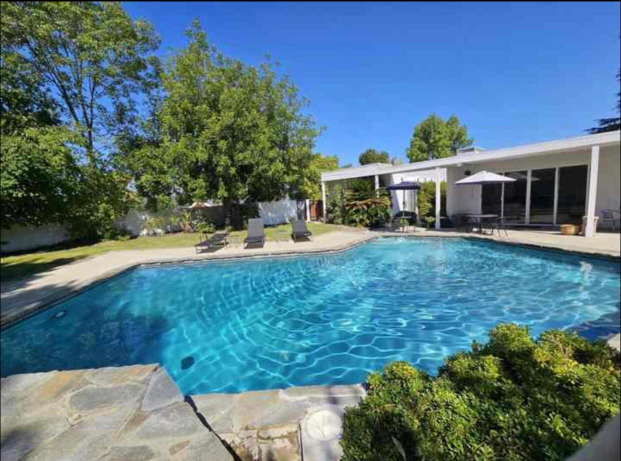 Hébergement de vacances Beautiful 4bd And 3ba Pool Jacuzzi Vacation Los Angeles